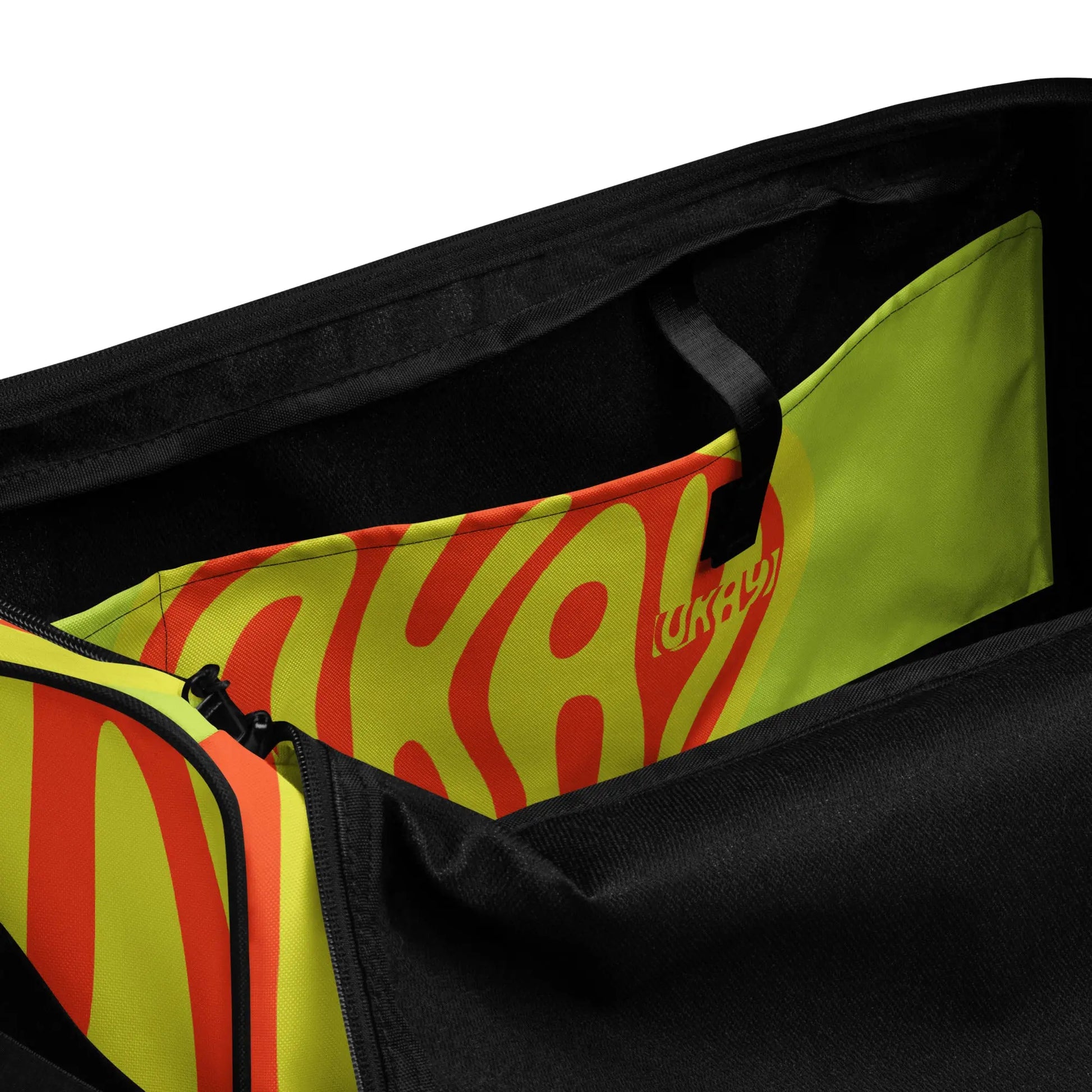 Duffle bag-LifessentialsLLC.com